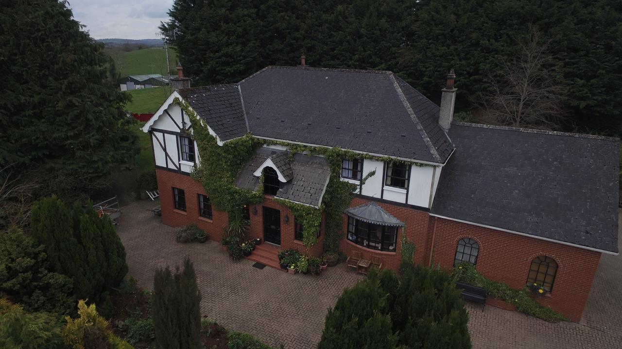 Pinewood Lodge Guest House Omagh Exteriör bild